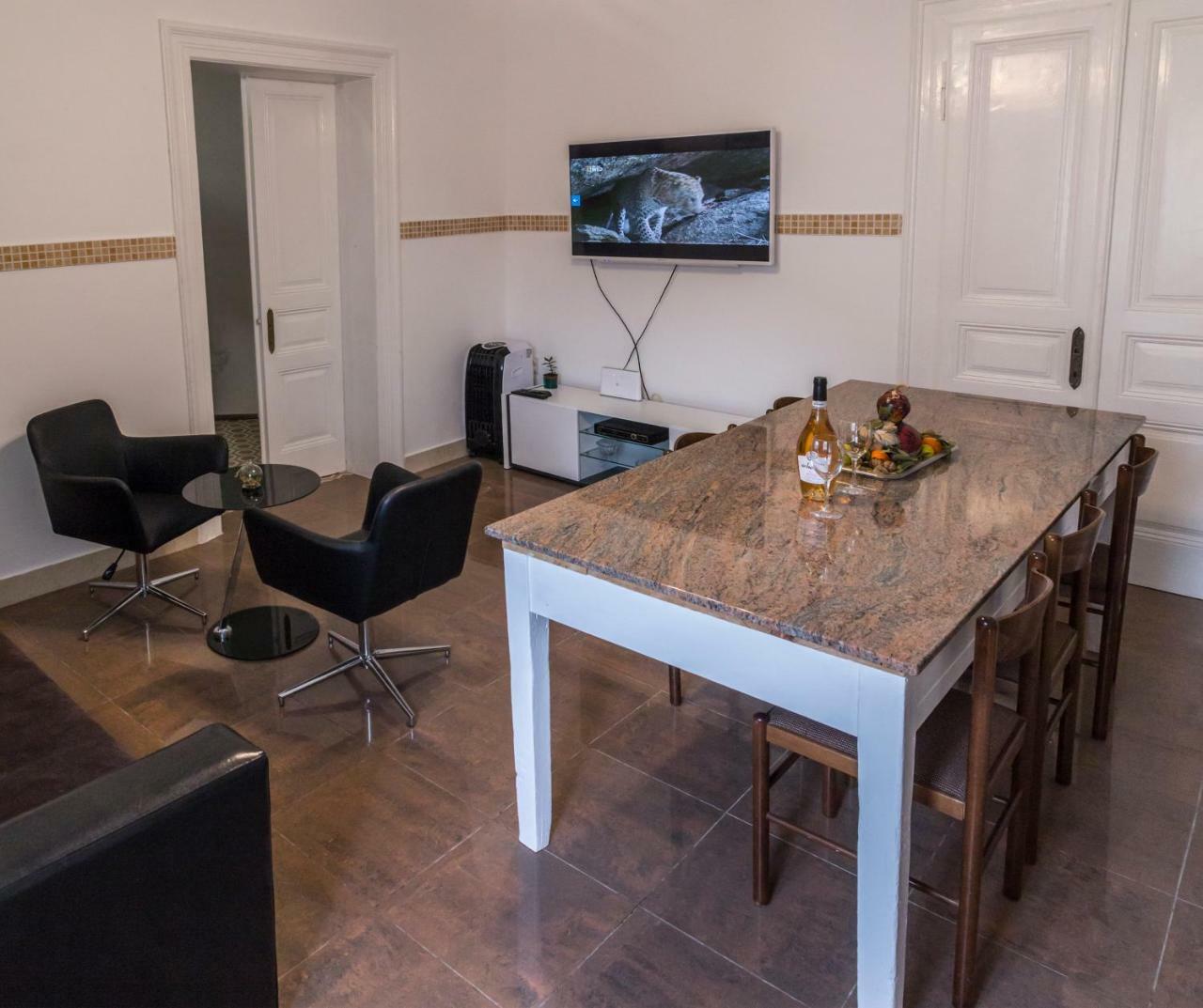 Apartman Natalia Тиват Екстериор снимка