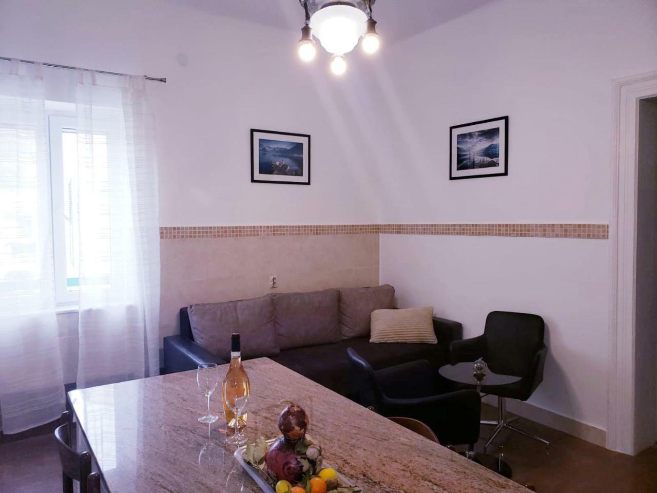 Apartman Natalia Тиват Екстериор снимка